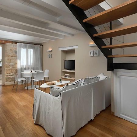 Angelo D'Oro Apartment Monte Ровінь Екстер'єр фото