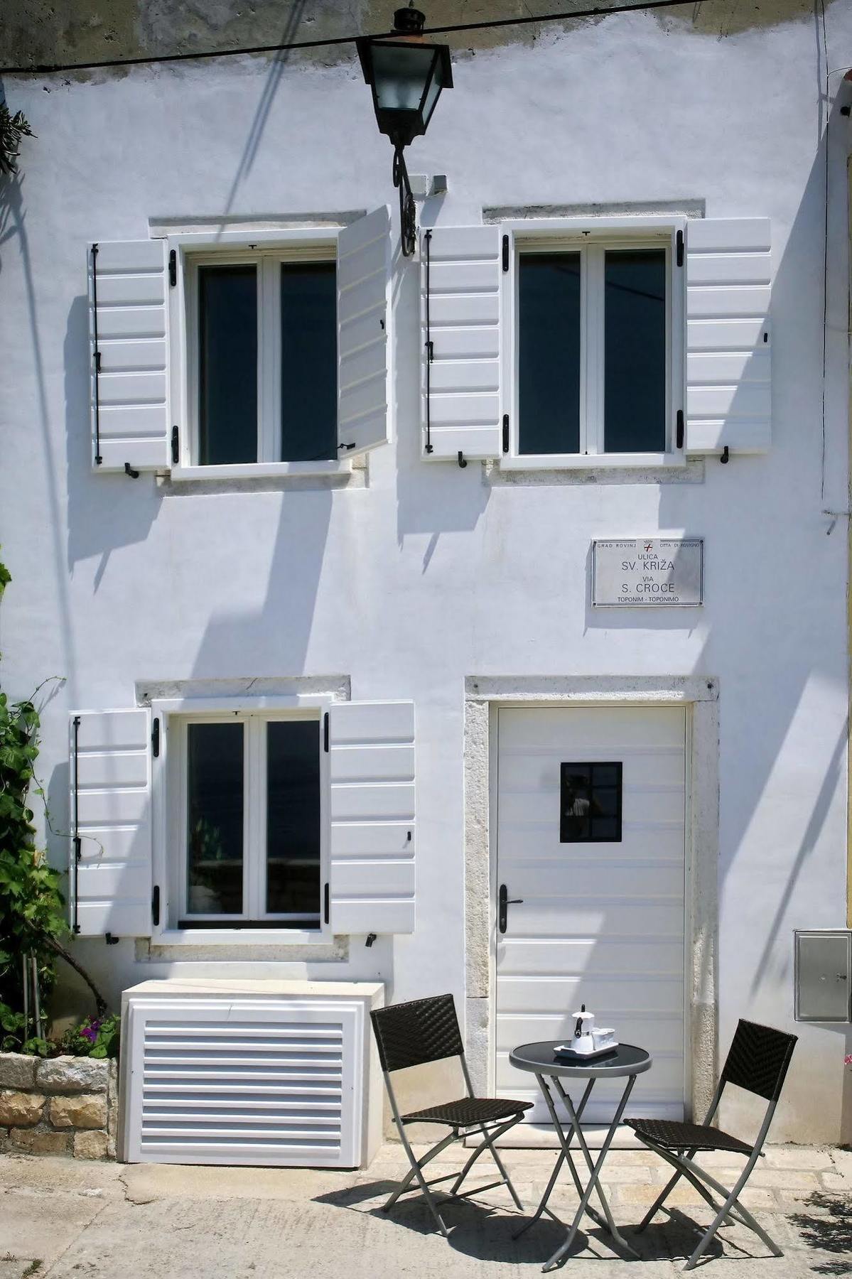 Angelo D'Oro Apartment Monte Ровінь Екстер'єр фото