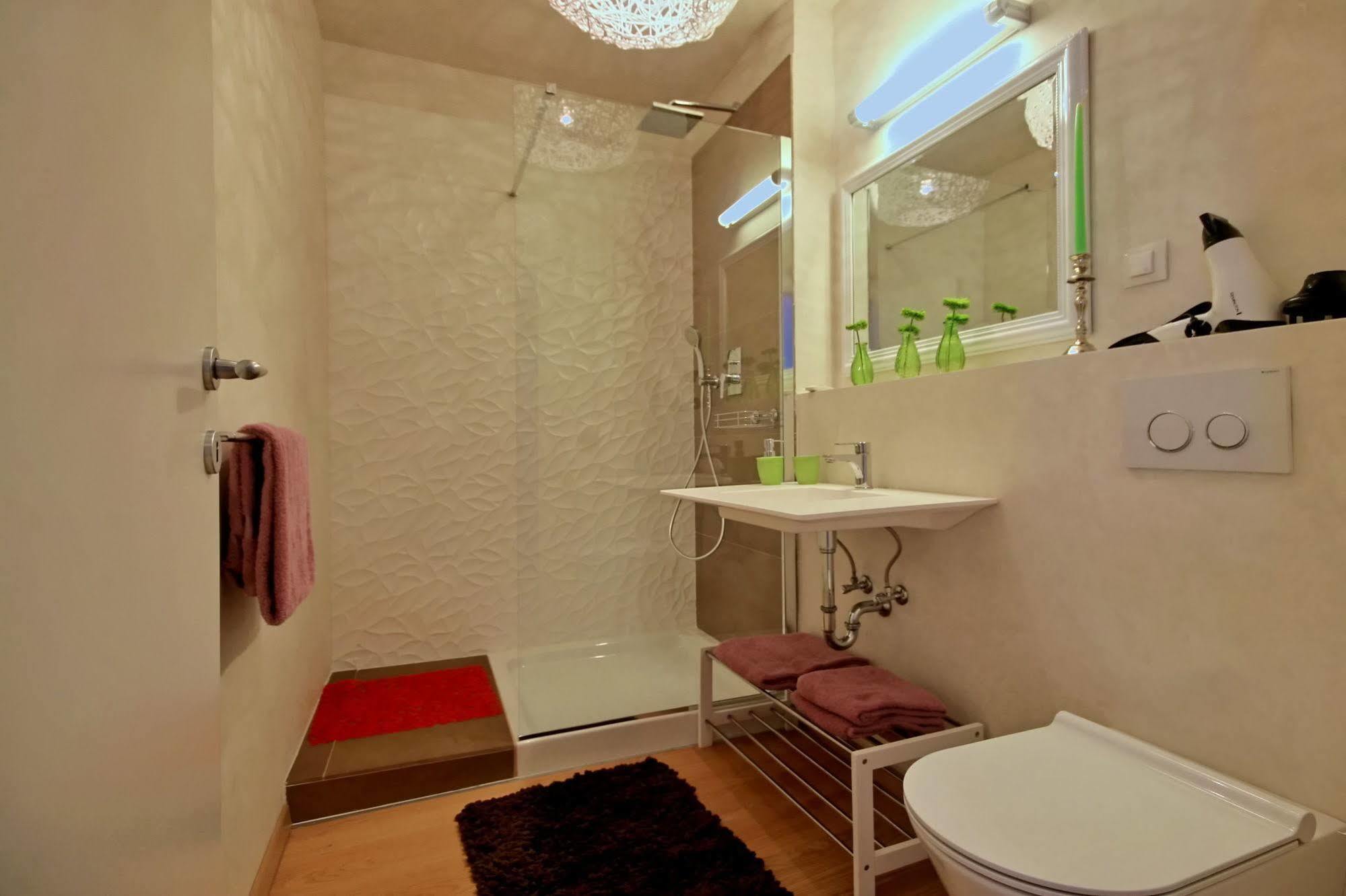 Angelo D'Oro Apartment Monte Ровінь Екстер'єр фото