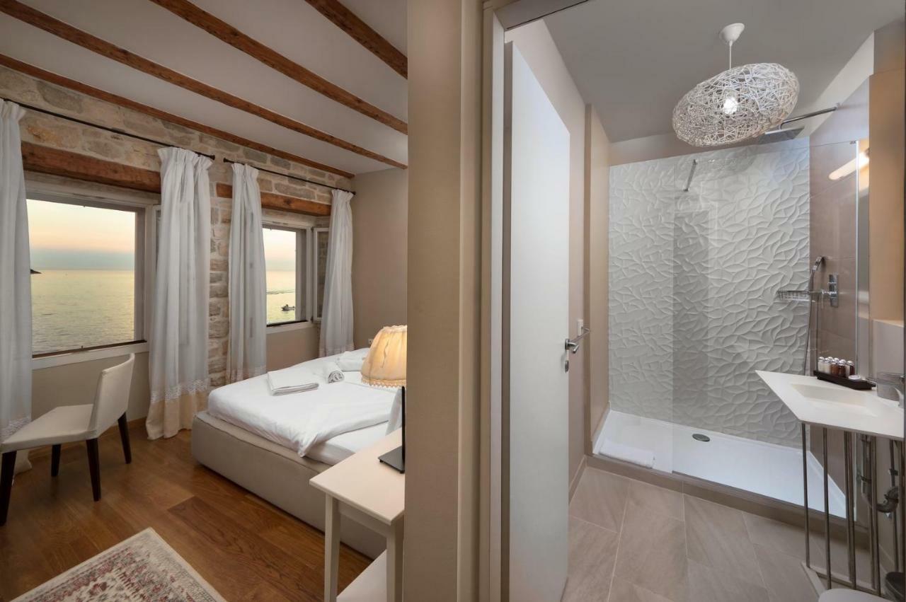 Angelo D'Oro Apartment Monte Ровінь Екстер'єр фото