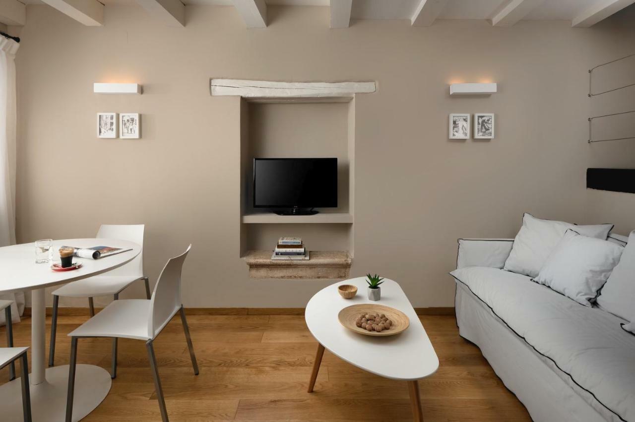 Angelo D'Oro Apartment Monte Ровінь Екстер'єр фото